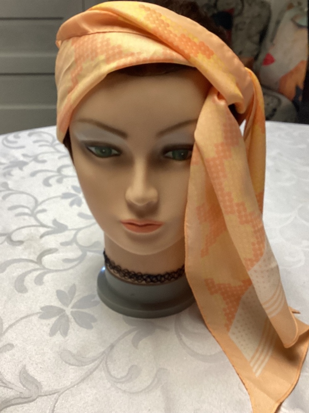 PAOLI a vintage tie wrap orange scarf